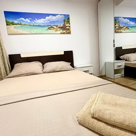 Charm 1 Апартаменти *