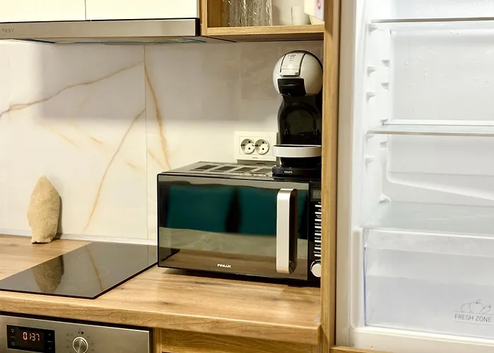 Charm 1 Апартаменти